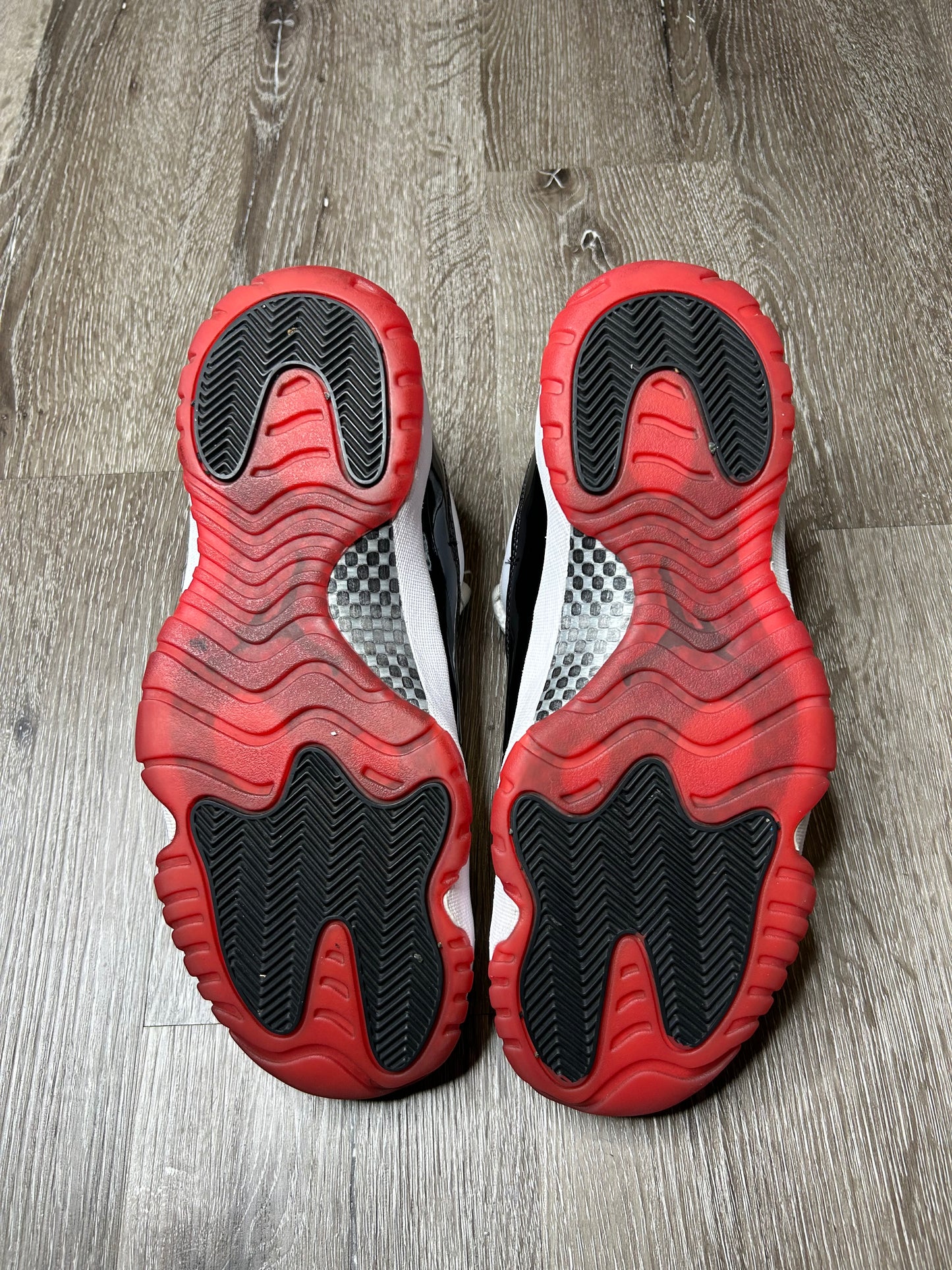 Size 11 - Jordan 11 Concord Bred