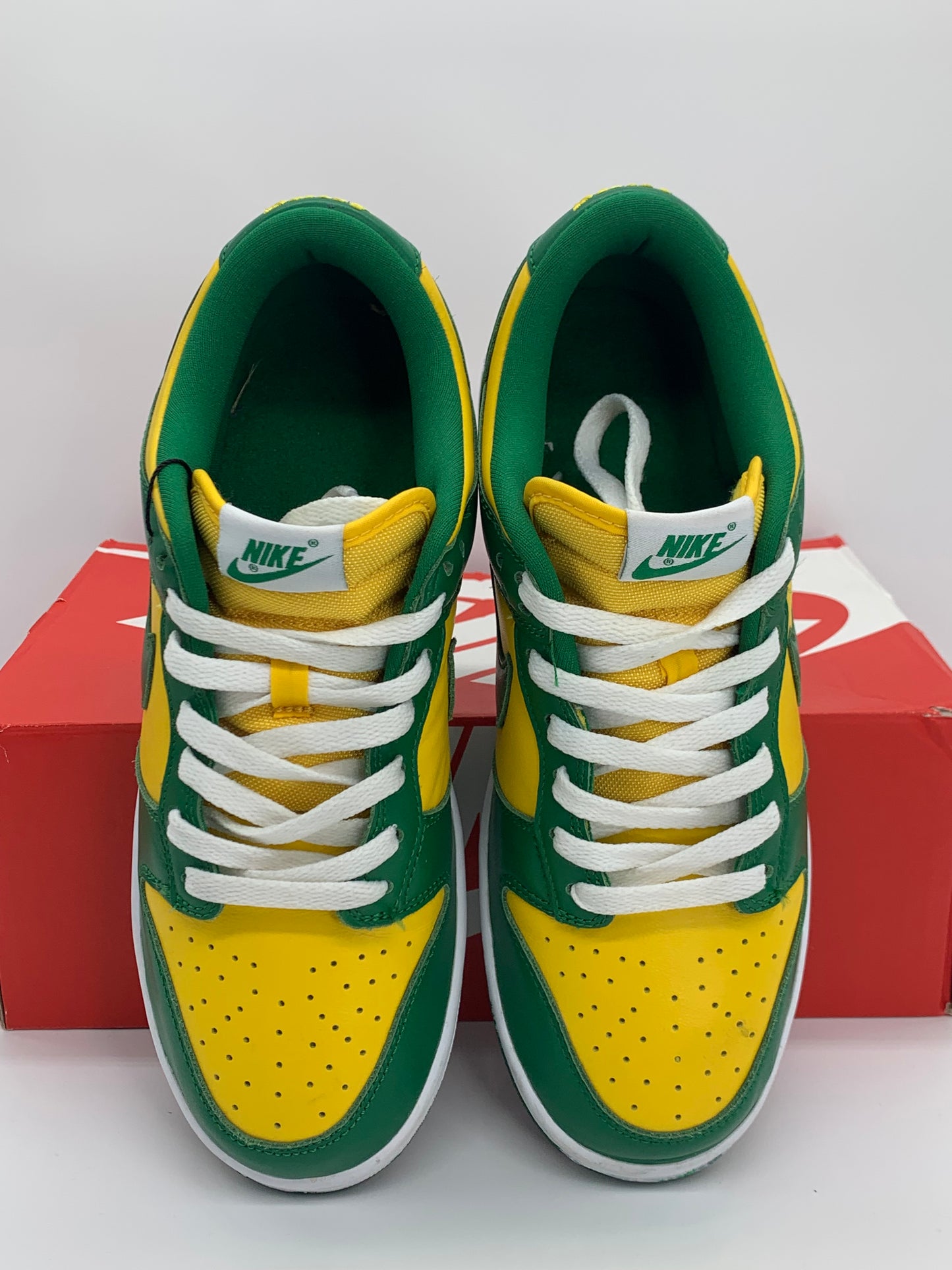 Size 7.5 - Nike Dunk Brazil
