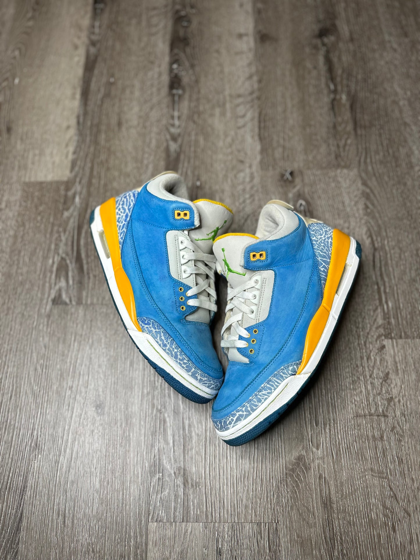 Size 10.5 - Jordan 3 Do The Right Thing