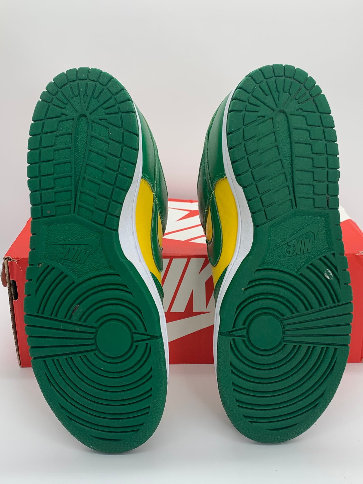 Size 7.5 - Nike Dunk Brazil