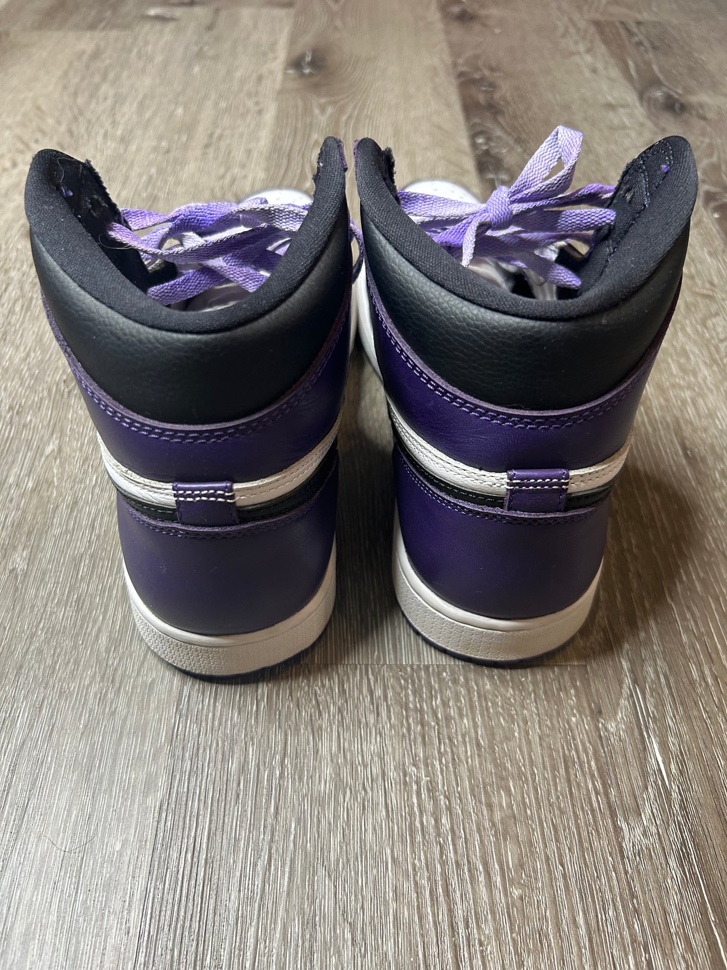 Size 9.5 - Jordan 1 Court Purple 2.0