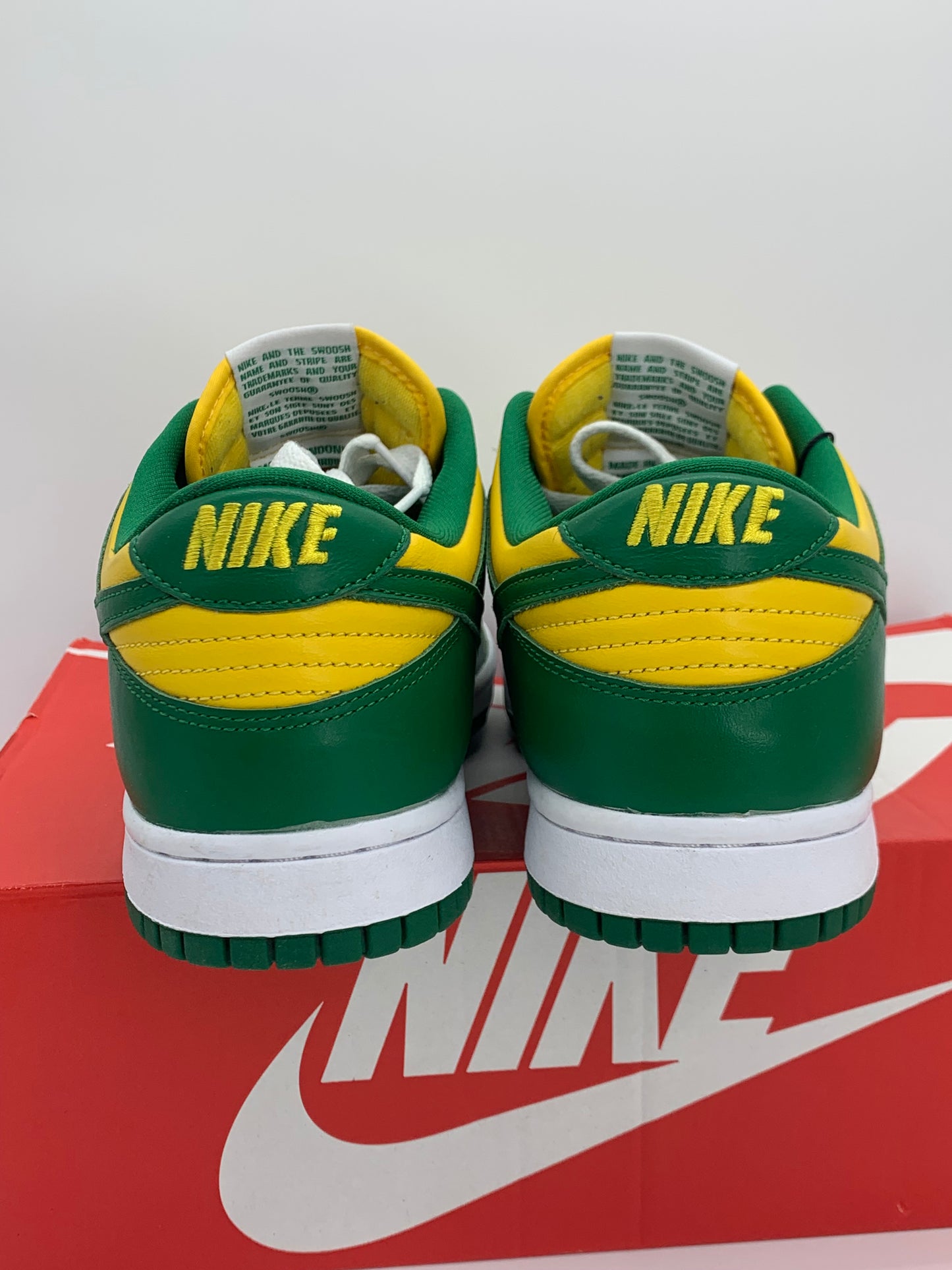 Size 7.5 - Nike Dunk Brazil