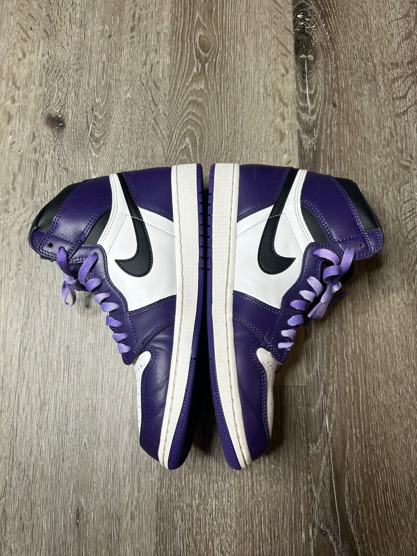 Size 9.5 - Jordan 1 Court Purple 2.0