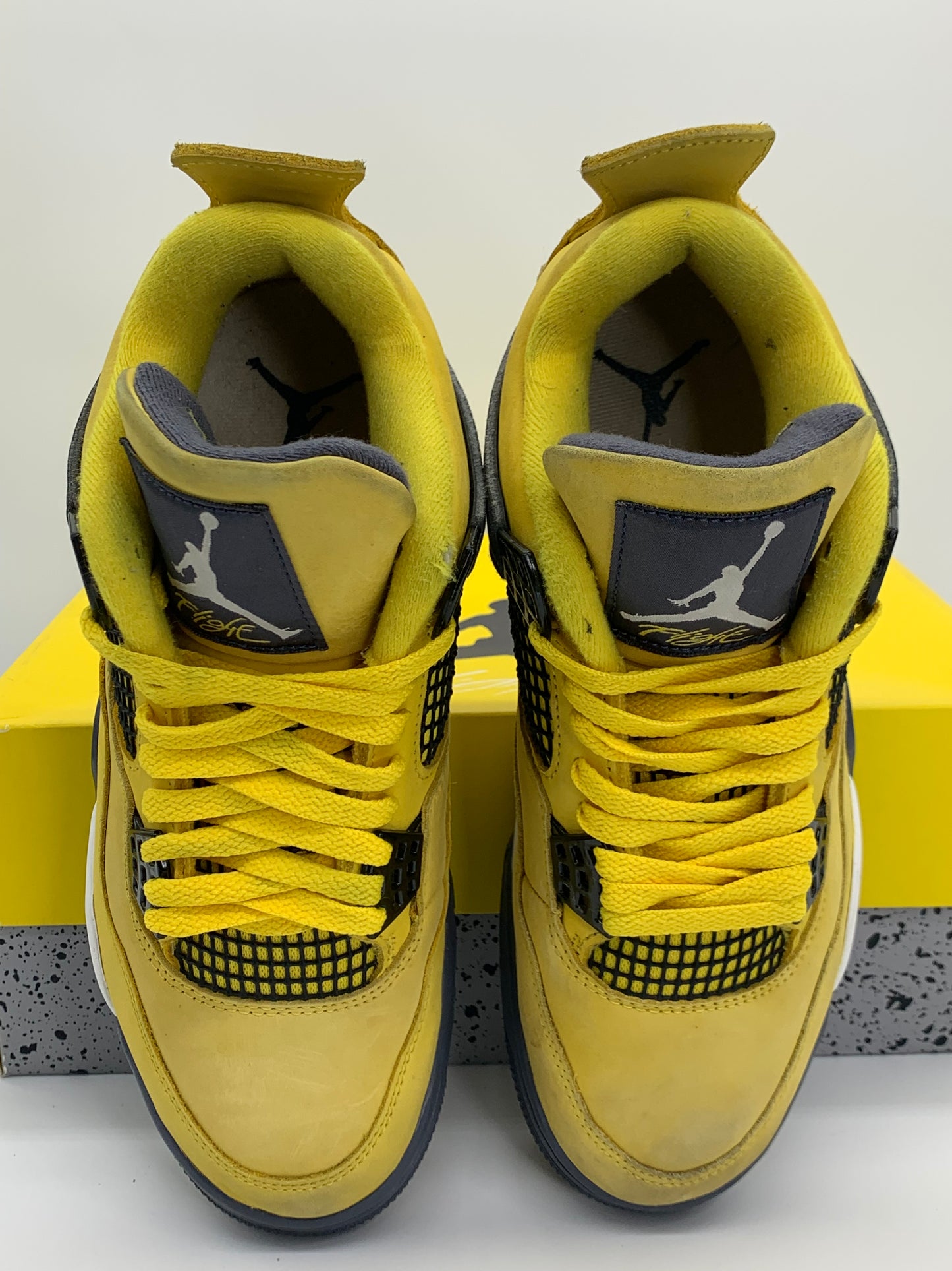 Size 7.5 - Jordan 4 Lightning