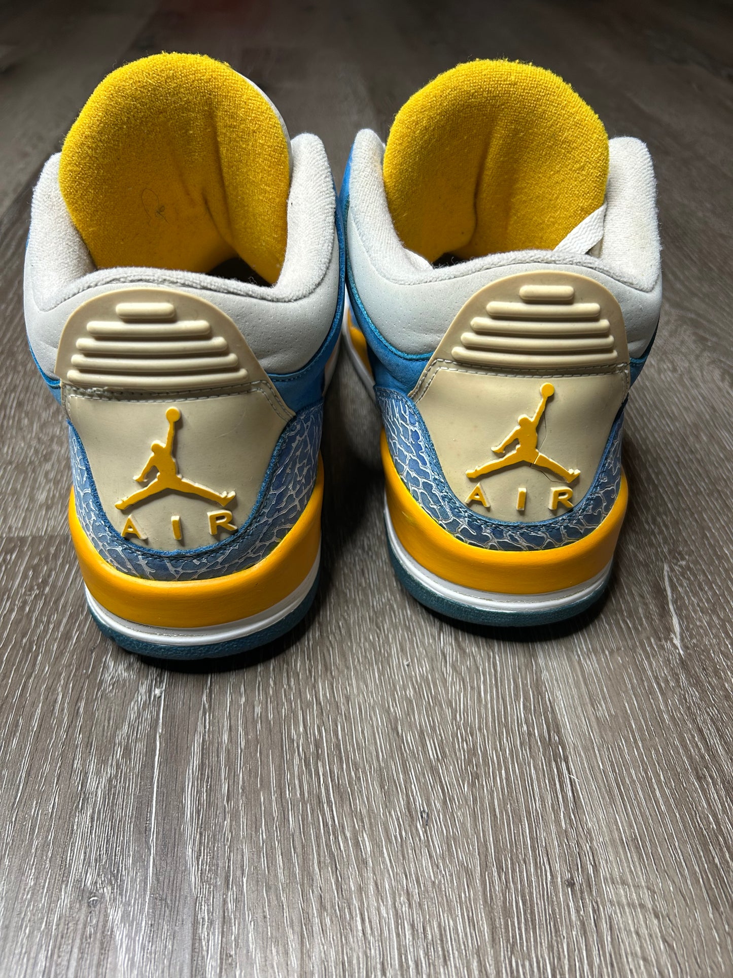 Size 10.5 - Jordan 3 Do The Right Thing