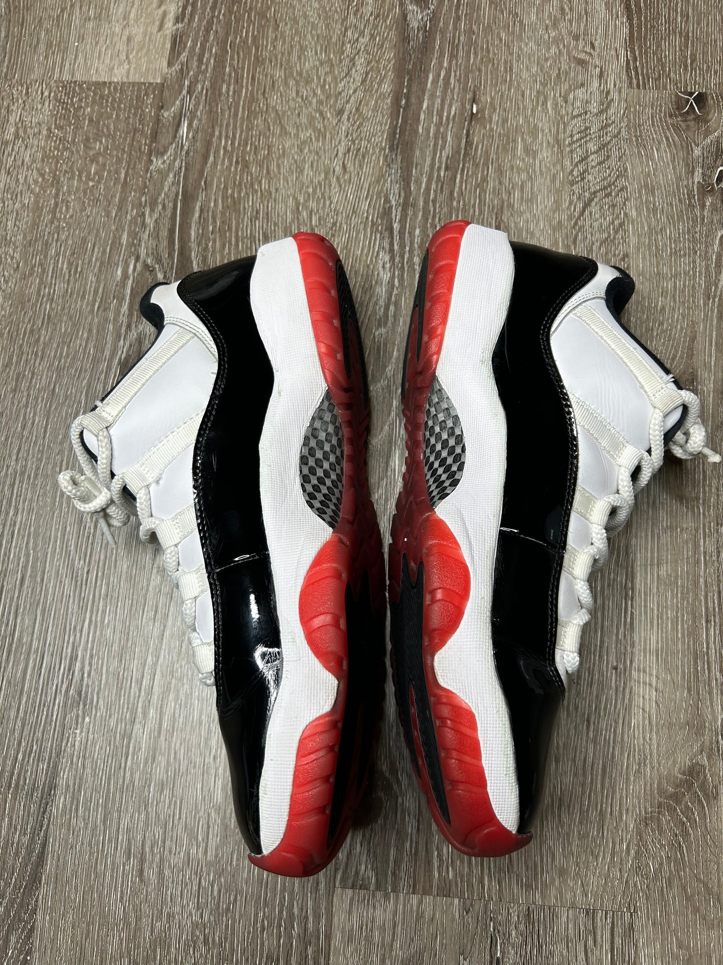 Size 11 - Jordan 11 Concord Bred