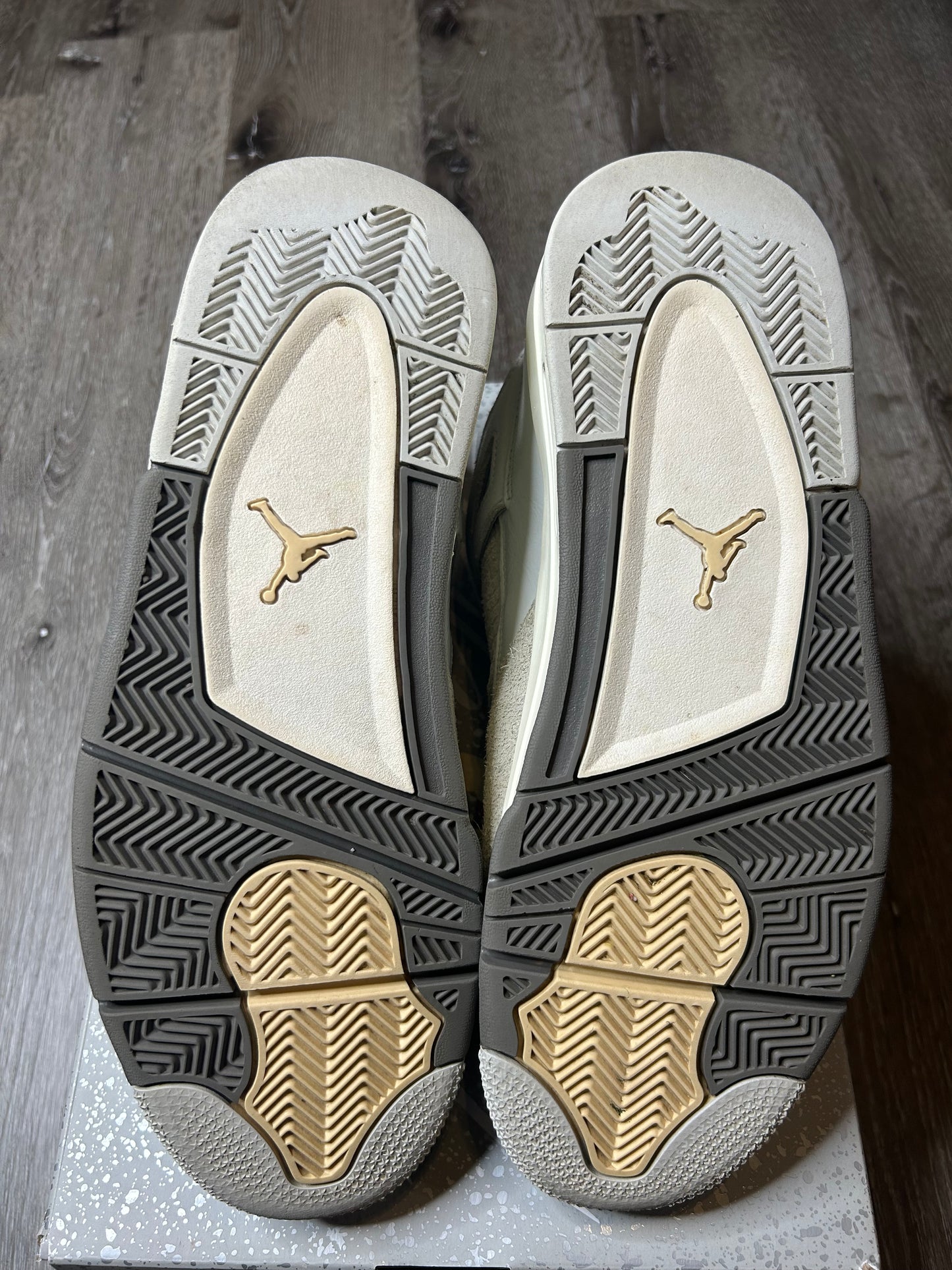 Size 11 - Jordan 4 Craft Photon Grey