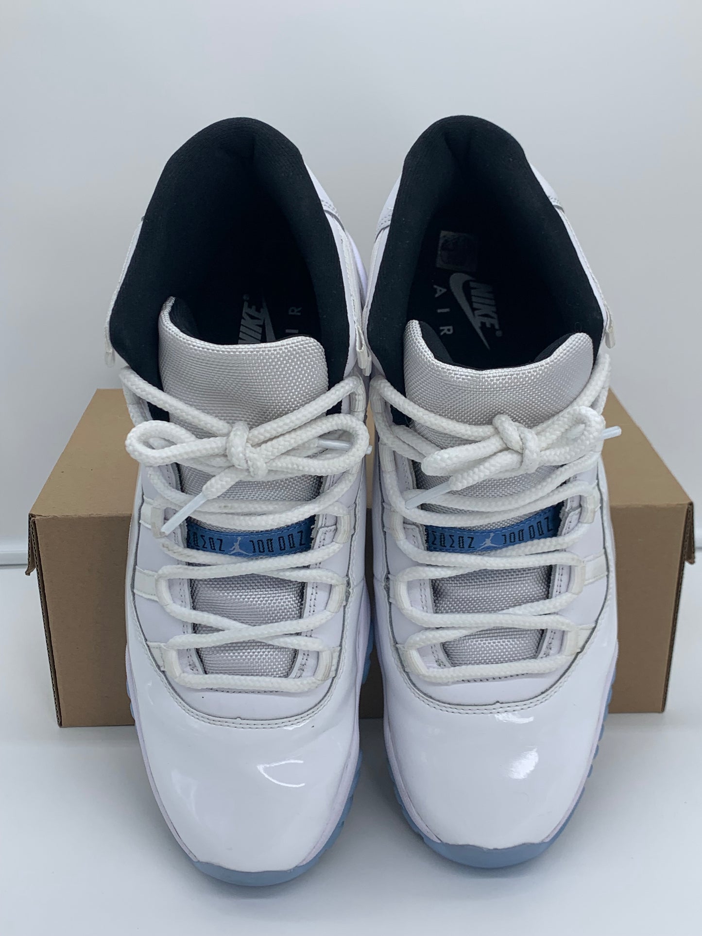 Size 10.5 - Jordan 11 Columbia 2024